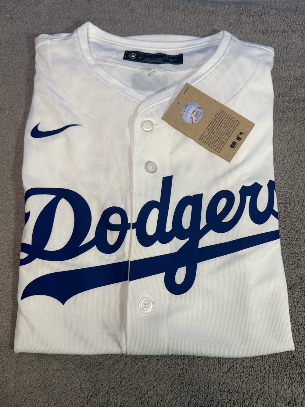 Nike dodgers
Brand new
